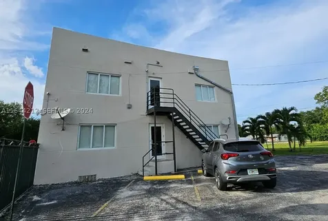 2500 NE 192nd Street Miami FL 33180