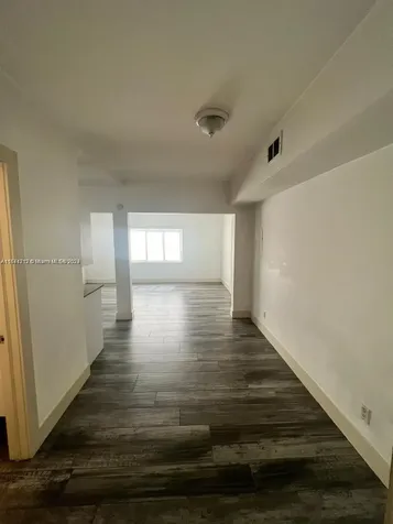 2500 NE 192nd Street Miami FL 33180