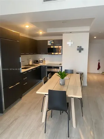45 SW 9th Street Miami FL 33130