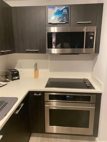 45 SW 9th Street Miami FL 33130