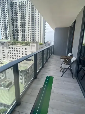 45 SW 9th Street Miami FL 33130