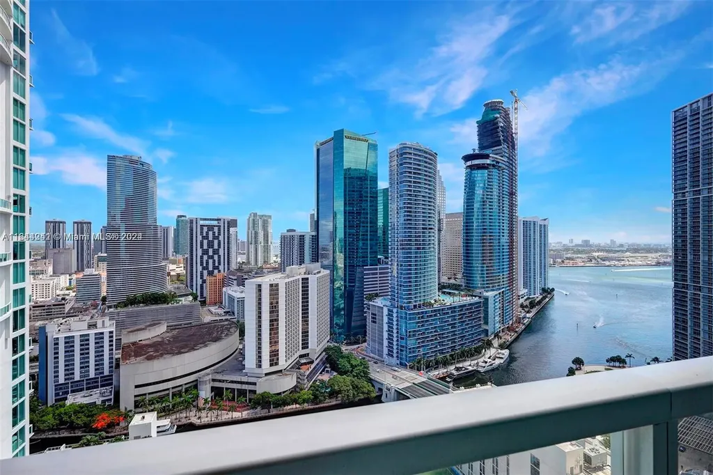 55 SE 6th Street Miami FL 33131