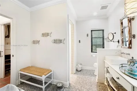 168 South Drive Miami Springs FL 33166