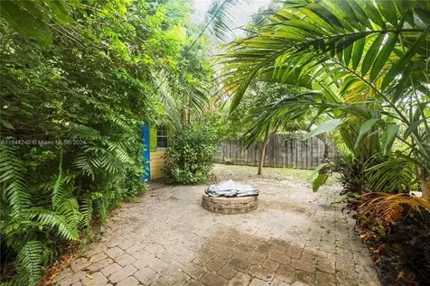 168 South Drive Miami Springs FL 33166