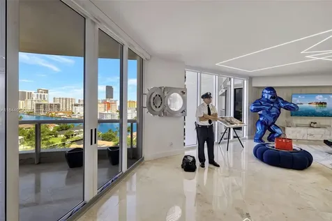 21200 Point Place Aventura FL 33180