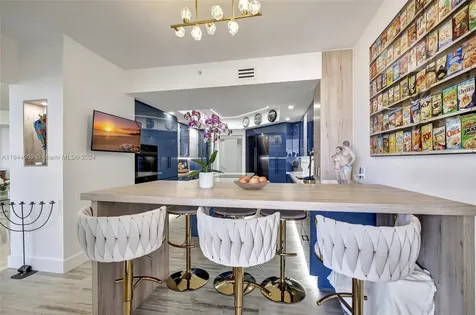 21200 Point Place Aventura FL 33180