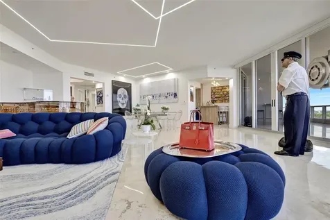 21200 Point Place Aventura FL 33180