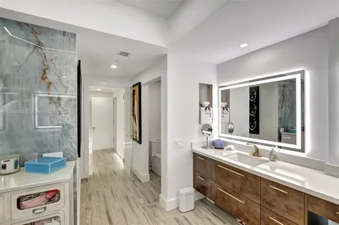 21200 Point Place Aventura FL 33180