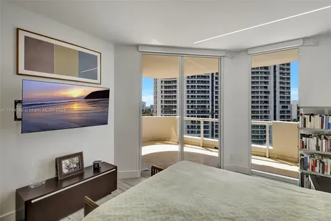 21200 Point Place Aventura FL 33180
