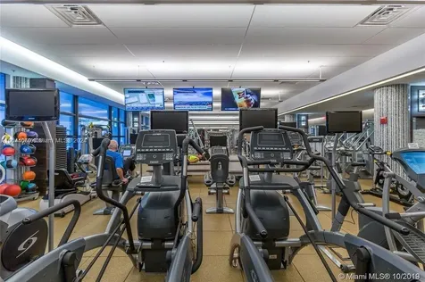 21200 Point Place Aventura FL 33180