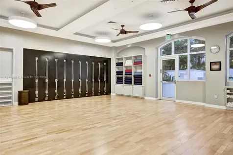 21200 Point Place Aventura FL 33180