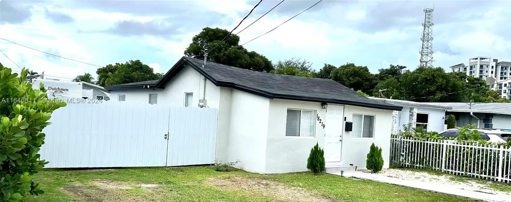 18219 SW 102nd Place Miami FL 33157