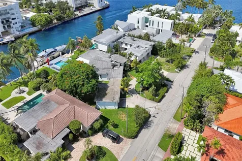 1020 S Shore Drive Miami Beach FL 33141