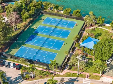 1020 S Shore Drive Miami Beach FL 33141