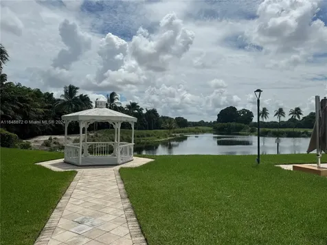 10102 NW 52nd Terrace Doral FL 33178