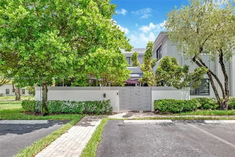 10102 NW 52nd Terrace Doral FL 33178