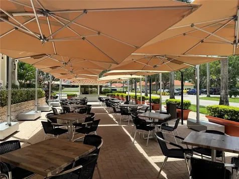 10102 NW 52nd Terrace Doral FL 33178