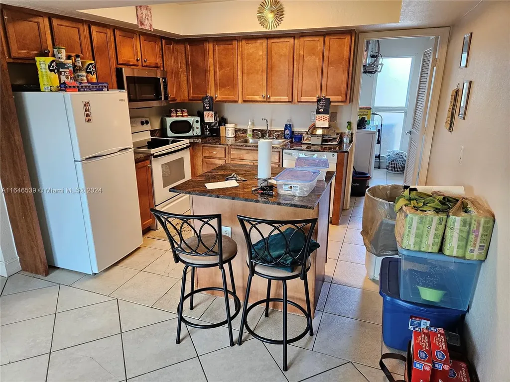 517 SW 1st Court Boynton Beach FL 33435