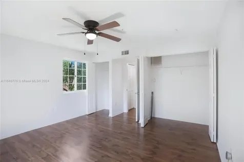 2941 NE 185th Street Miami FL 33180