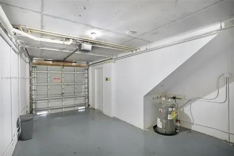 2941 NE 185th Street Miami FL 33180