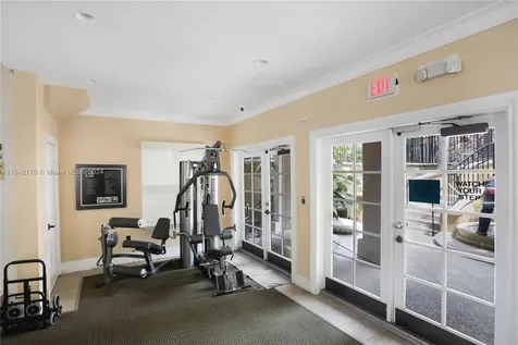 2941 NE 185th Street Miami FL 33180