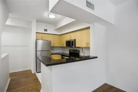 2941 NE 185th Street Miami FL 33180