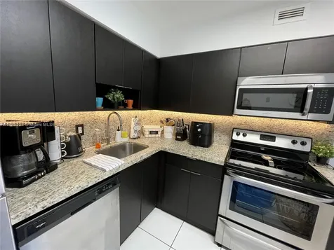 5151 Collins Avenue Miami Beach FL 33140