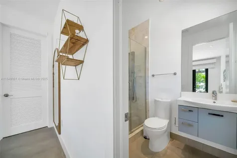 561 Hampton Lane Key Biscayne FL 33149