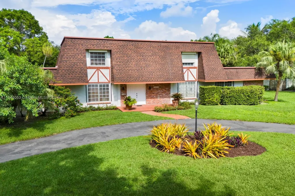 15112 SW 74th Place Palmetto Bay FL 33158