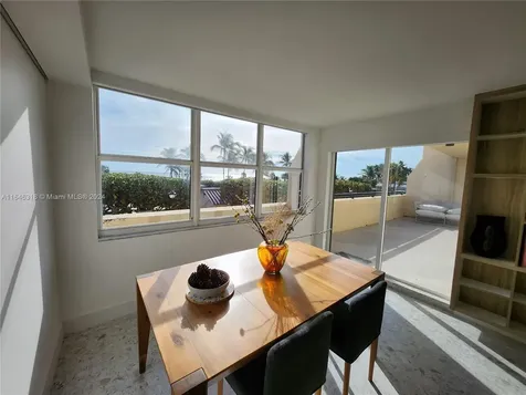 2555 Collins Avenue Miami Beach FL 33140