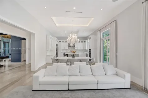 7225 SW 79th Terrace South Miami FL 33143
