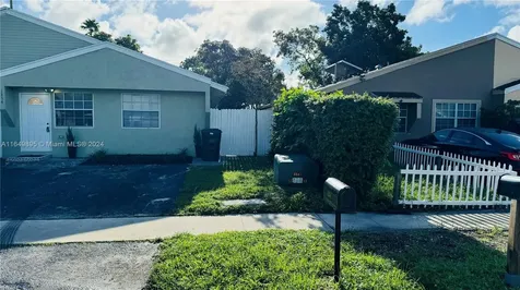 1254 SW 71st Terrace North Lauderdale FL 33068