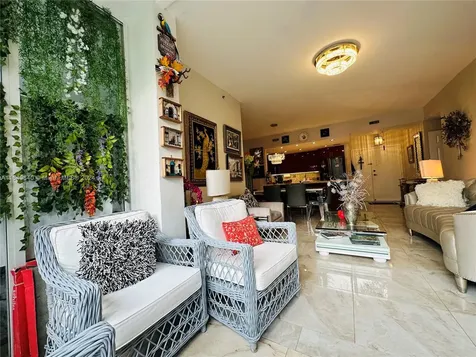 9725 NW 52nd Street Doral FL 33178