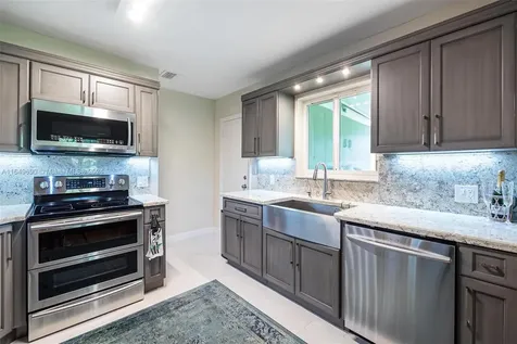 134 Fern Way Miami Springs FL 33166