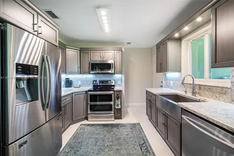 134 Fern Way Miami Springs FL 33166