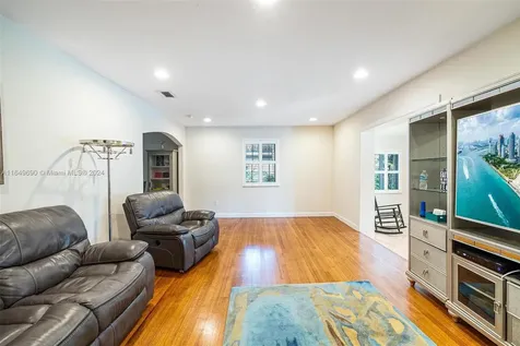 134 Fern Way Miami Springs FL 33166
