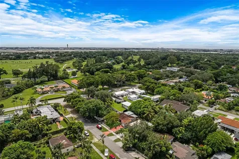 134 Fern Way Miami Springs FL 33166