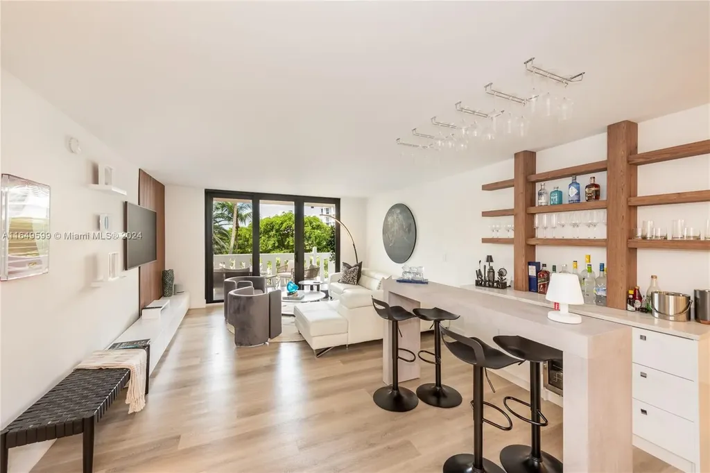 1111 Crandon Boulevard Key Biscayne FL 33149