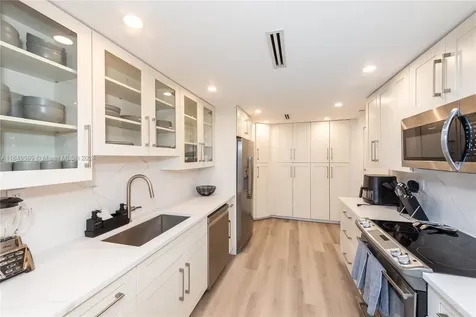 1111 Crandon Boulevard Key Biscayne FL 33149