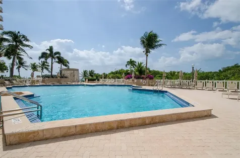 1111 Crandon Boulevard Key Biscayne FL 33149