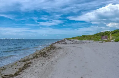 1111 Crandon Boulevard Key Biscayne FL 33149