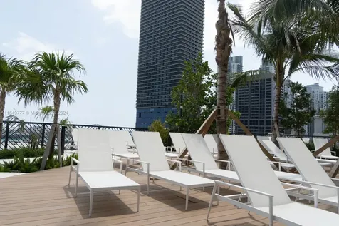 601 NE 1 Avenue Miami FL 33132