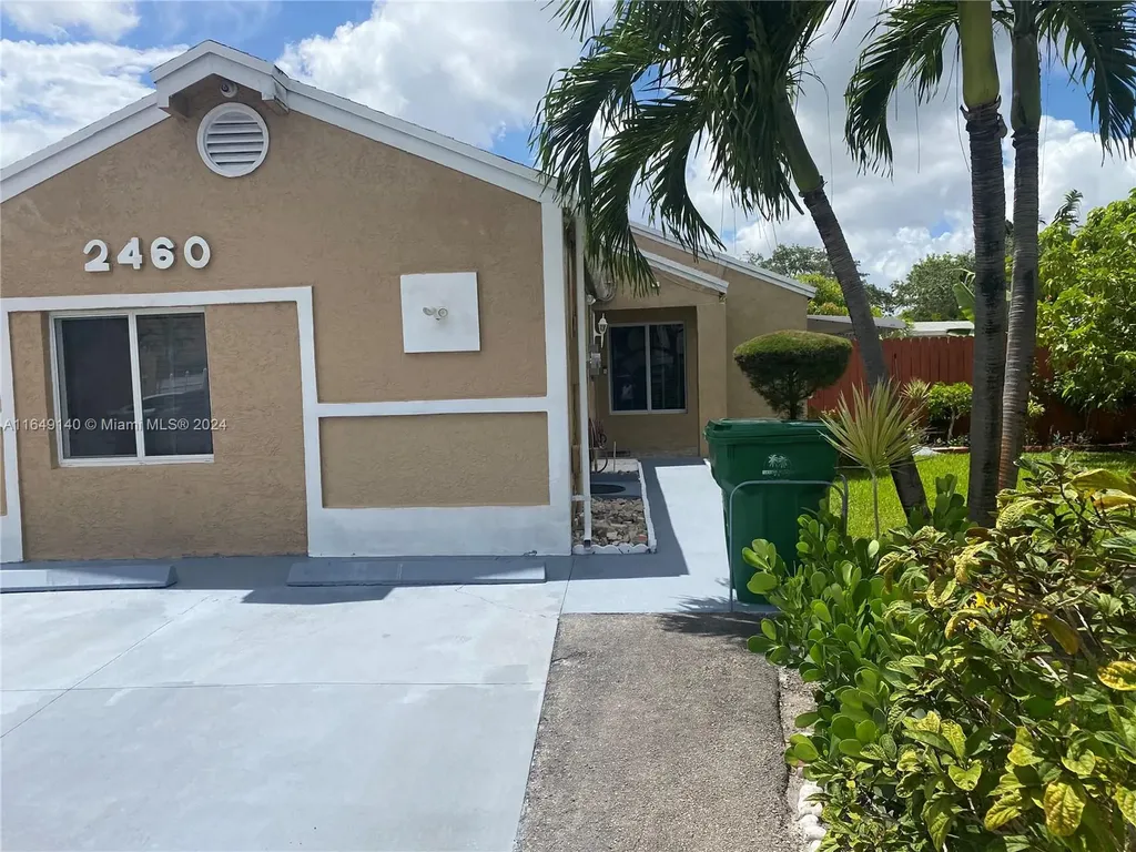 2460 SW 85th Avenue Miramar FL 33025