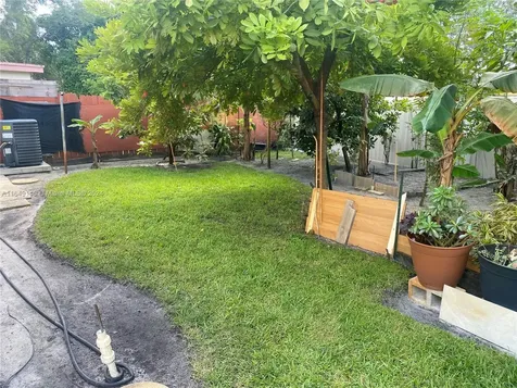 2460 SW 85th Avenue Miramar FL 33025
