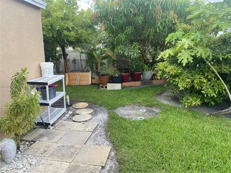 2460 SW 85th Avenue Miramar FL 33025