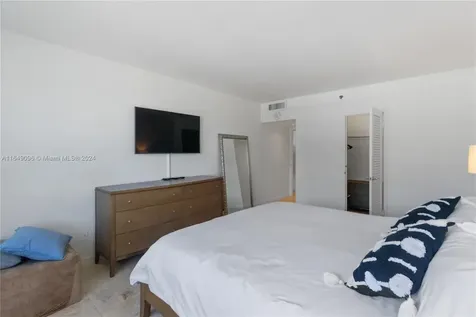 Miami Beach FL 33139