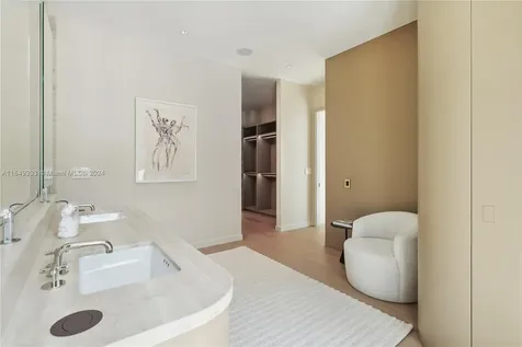 114 4th San Marino Terrace Miami Beach FL 33139