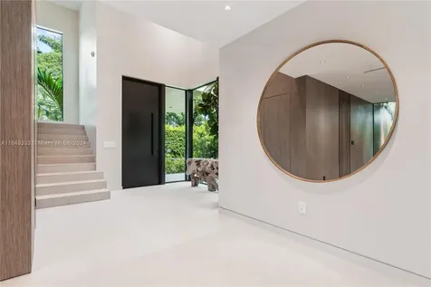 114 4th San Marino Terrace Miami Beach FL 33139