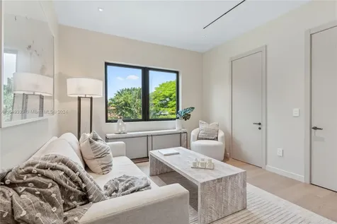 114 4th San Marino Terrace Miami Beach FL 33139