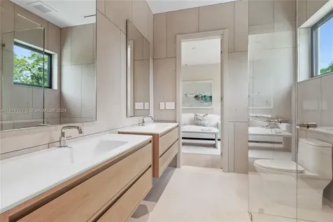 114 4th San Marino Terrace Miami Beach FL 33139